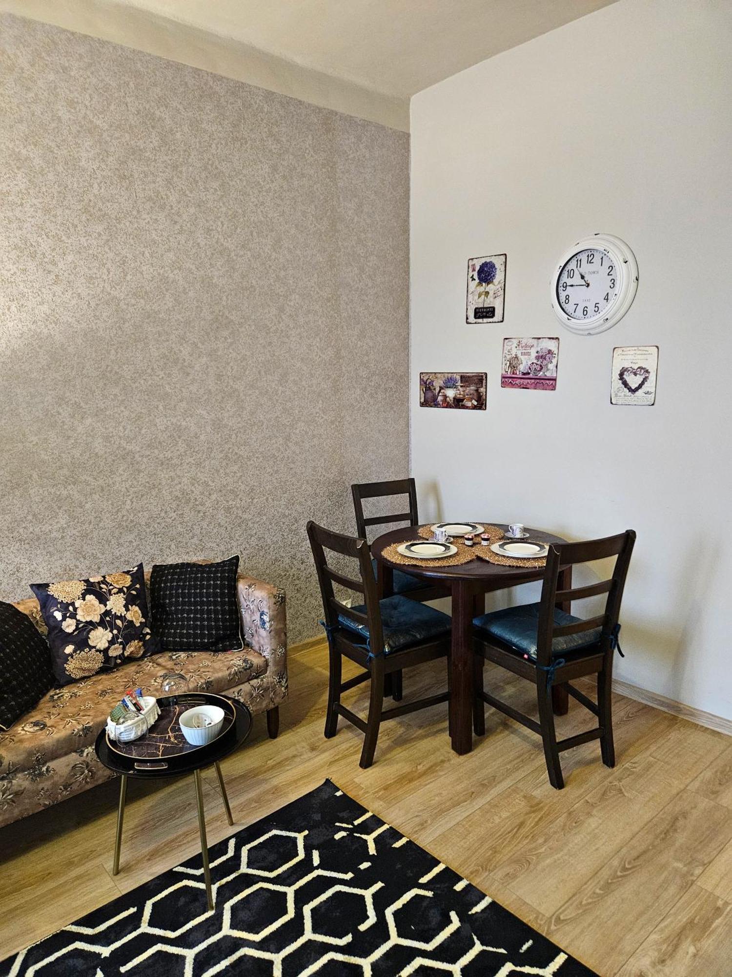 Sara -Mikolajska - Rynek - Netflix Hydromassage Apartment Krakow Exterior photo